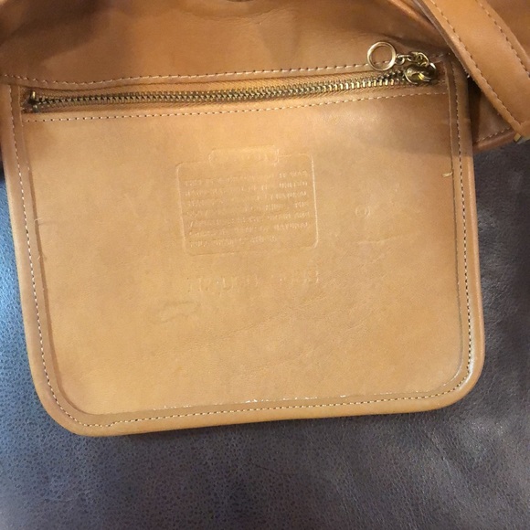VINTAGE COACH Tribeca Camel Glove Tanned Leather Bleeker Duffle Shoulder Bag - Picture 5 of 17